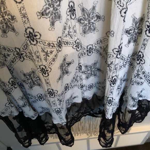 Beautiful detail maxi dress RYU from Nordstrom - Picture 9 of 11